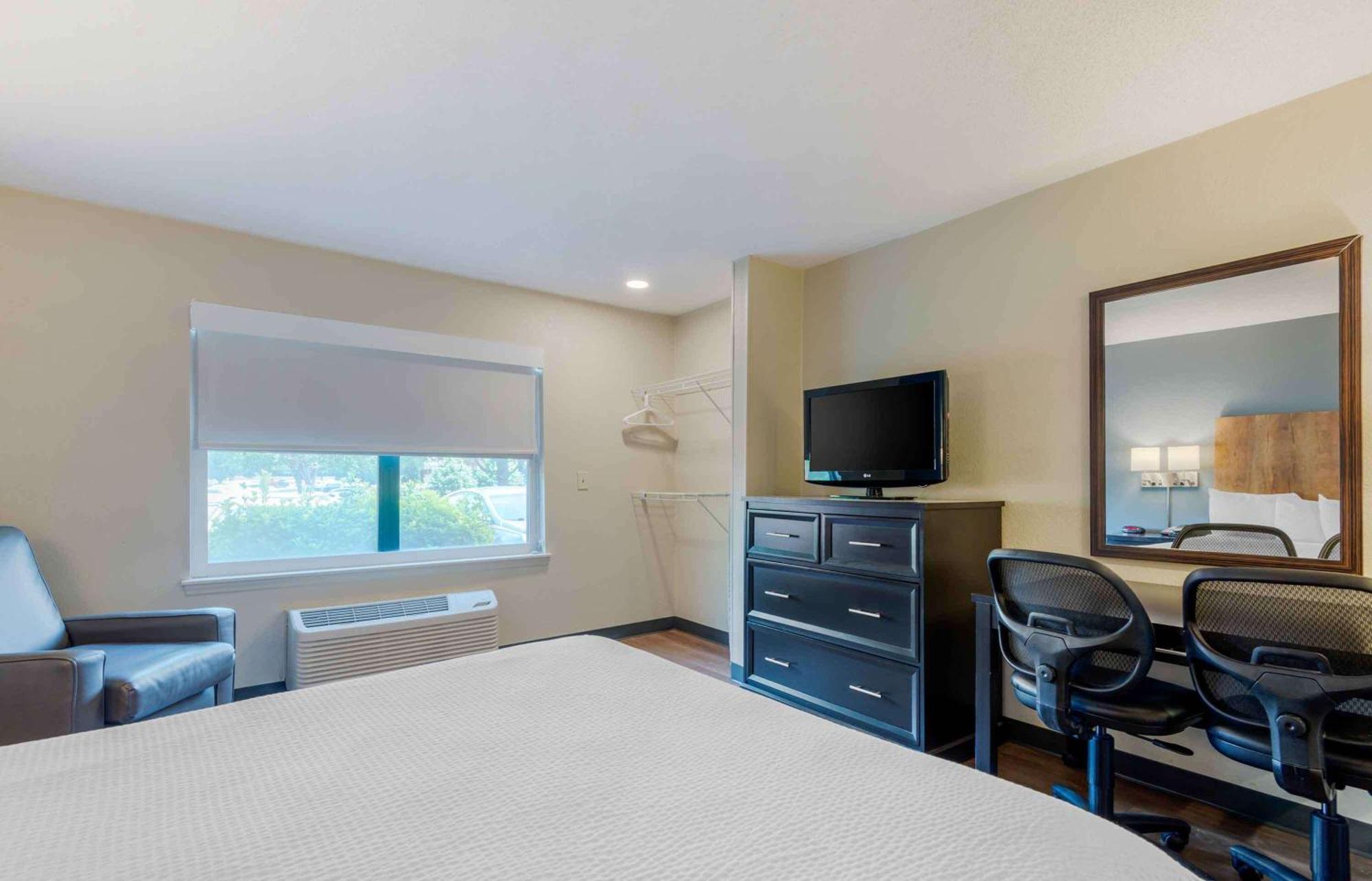 Extended Stay America Select Suites - Charlotte - Tyvola Rd Ngoại thất bức ảnh